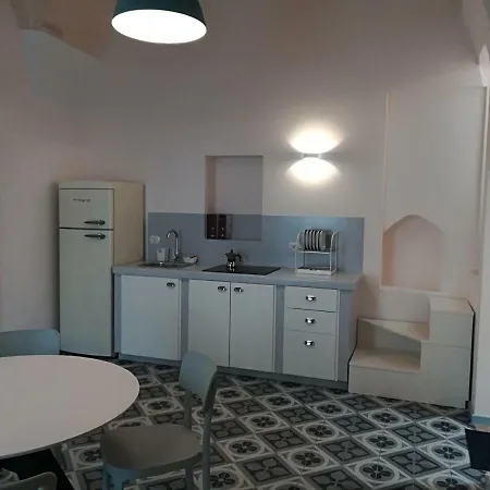 Retro House In *