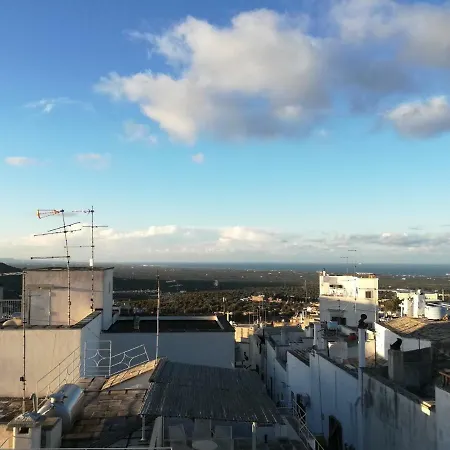 Retro House In Ostuni